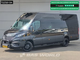 Iveco Daily 35C21 3.0L Black Edition Automaat L3H2 3,5t Trekgewicht LED ACC CarPlay Camera Parkeersensoren L4H2 16m3 Airco