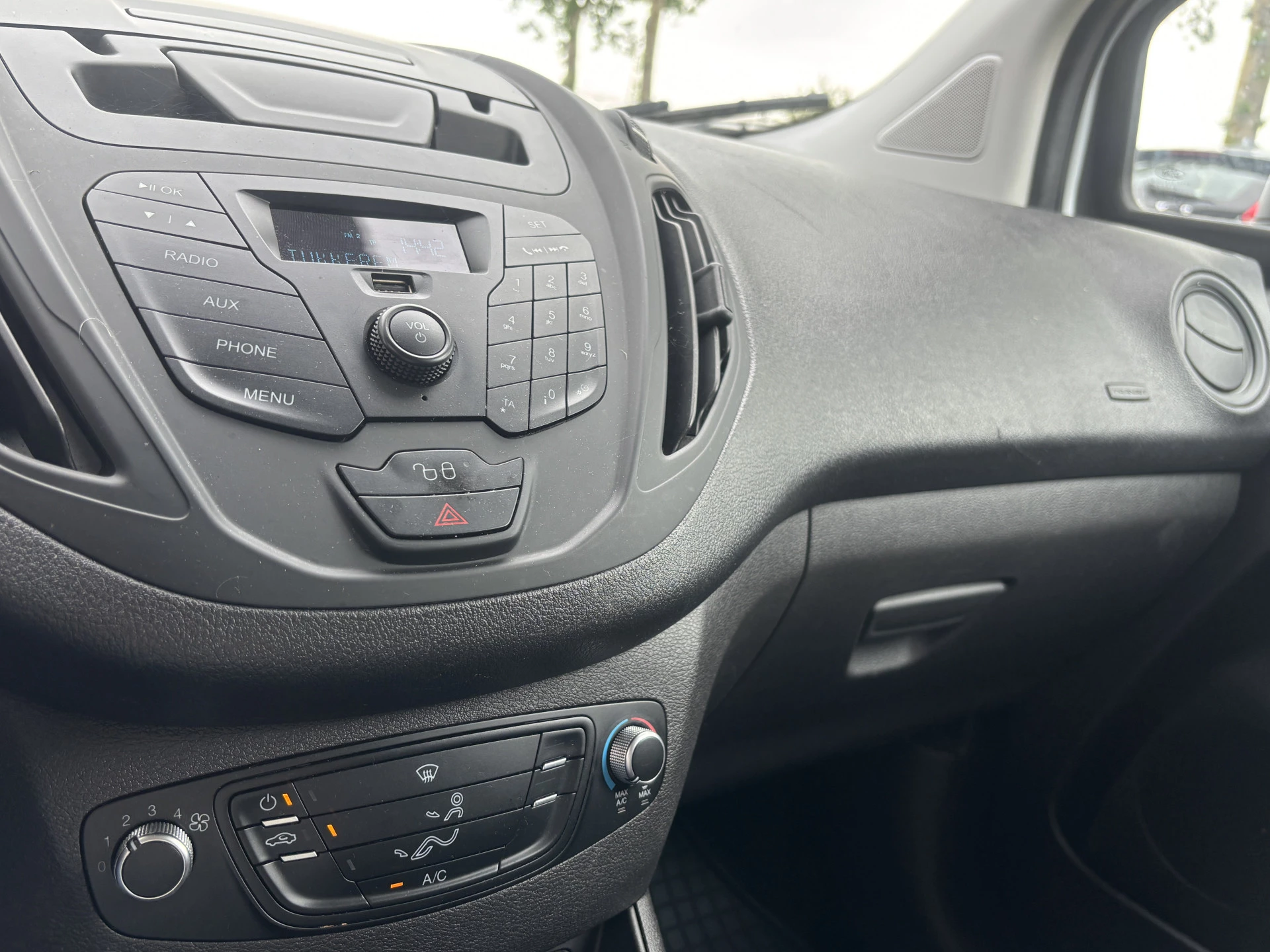 Hoofdafbeelding Ford Transit Courier