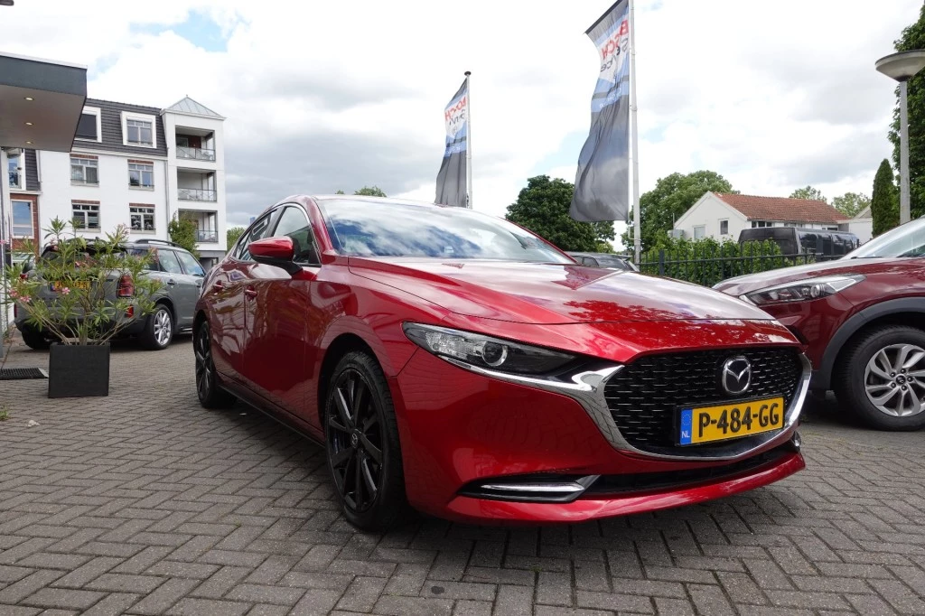 Hoofdafbeelding Mazda 3
