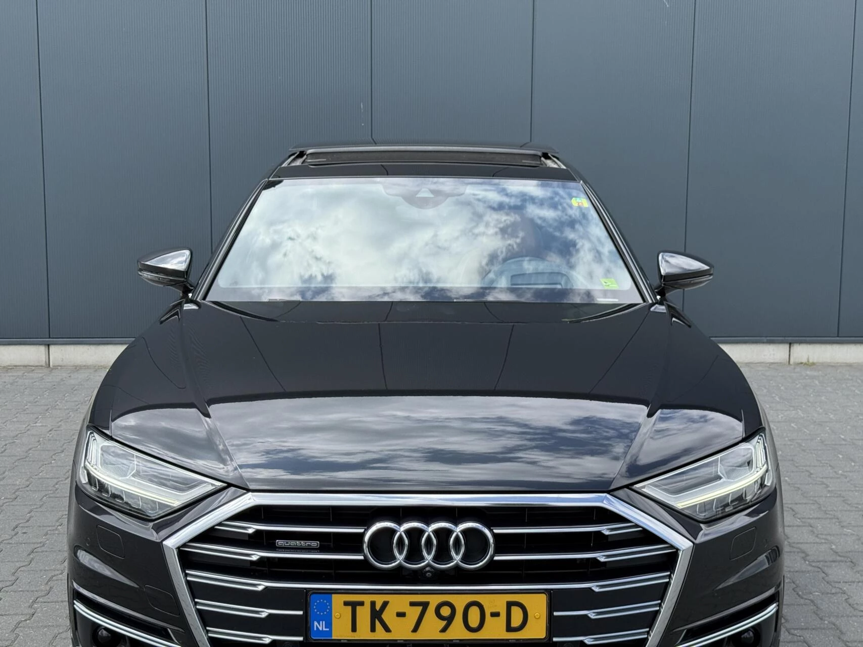 Hoofdafbeelding Audi A8