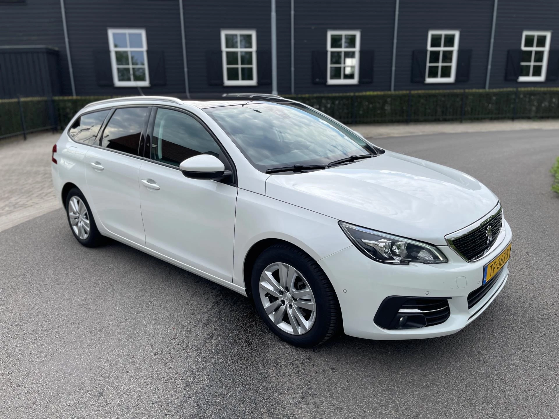 Hoofdafbeelding Peugeot 308