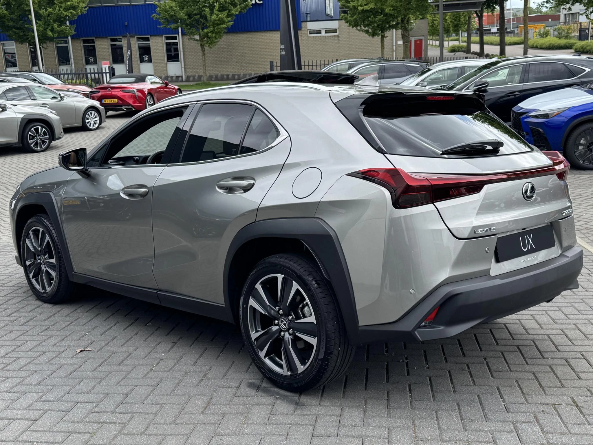 Hoofdafbeelding Lexus UX