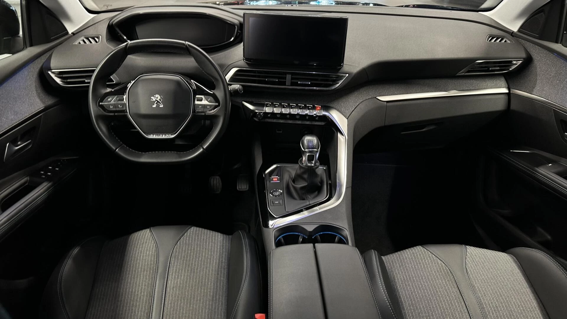 Hoofdafbeelding Peugeot 5008