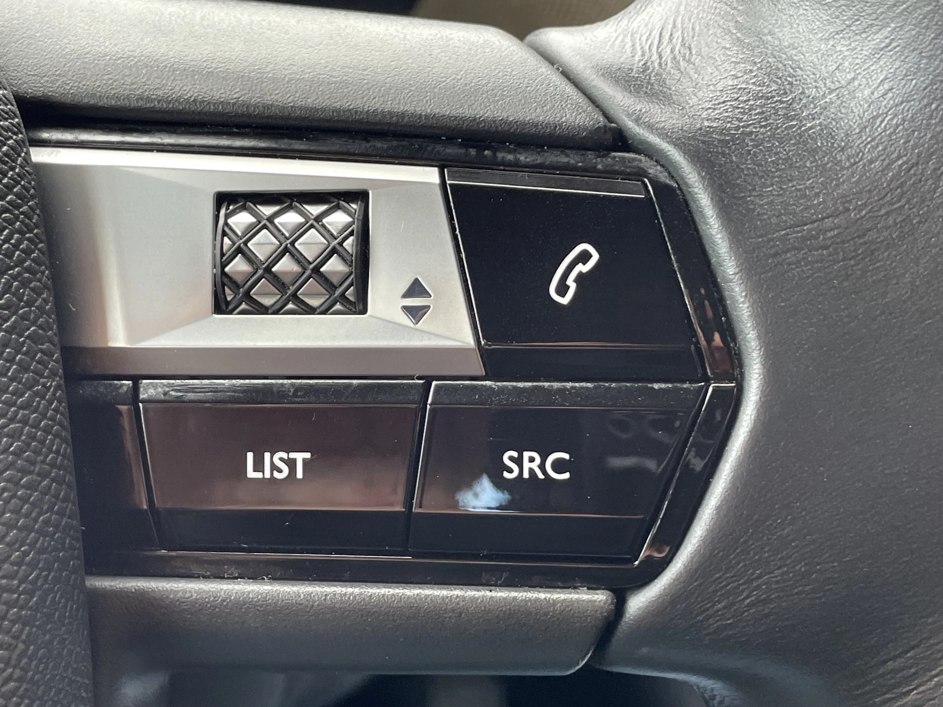 Hoofdafbeelding DS DS 3