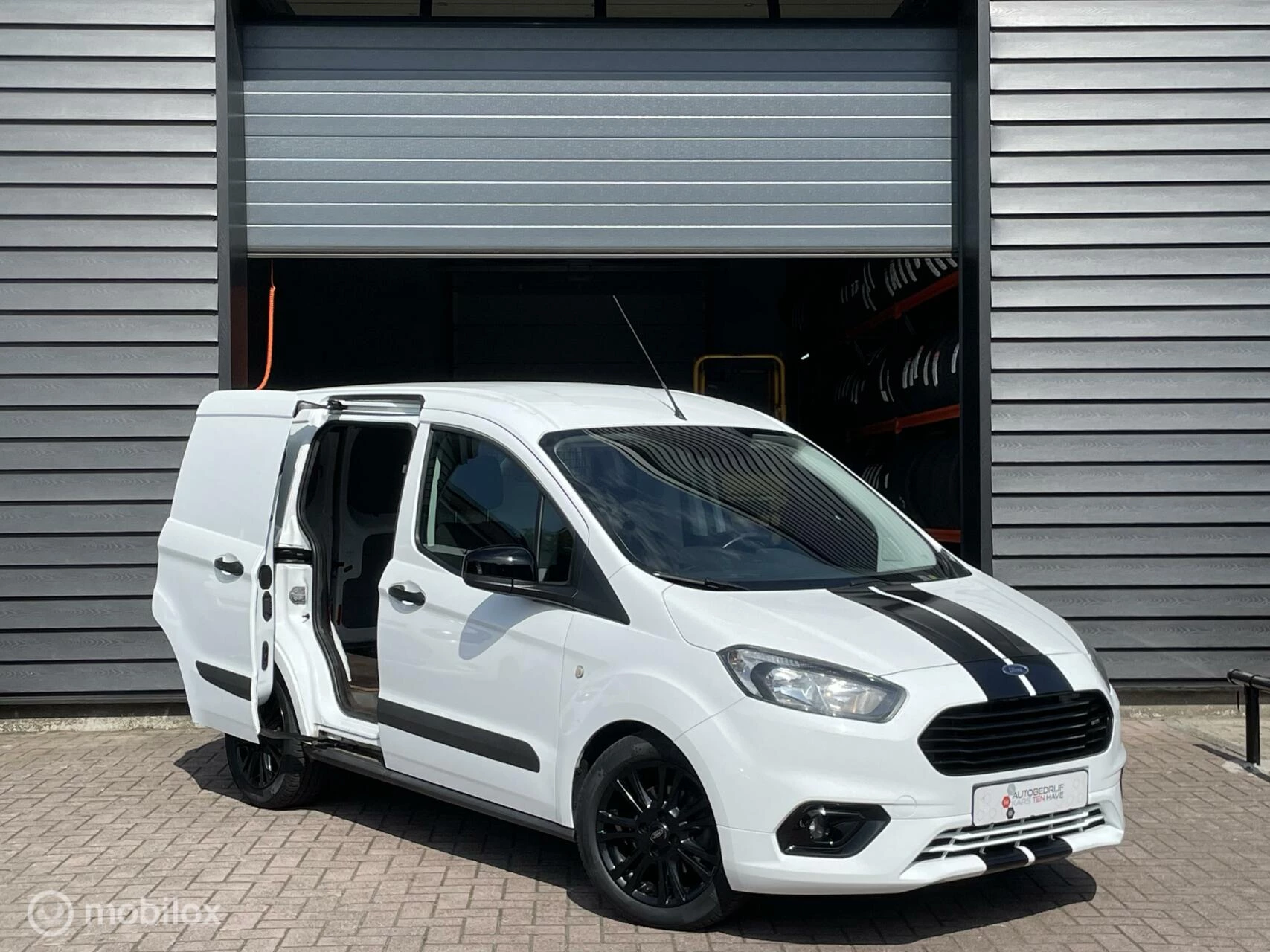Hoofdafbeelding Ford Transit Courier