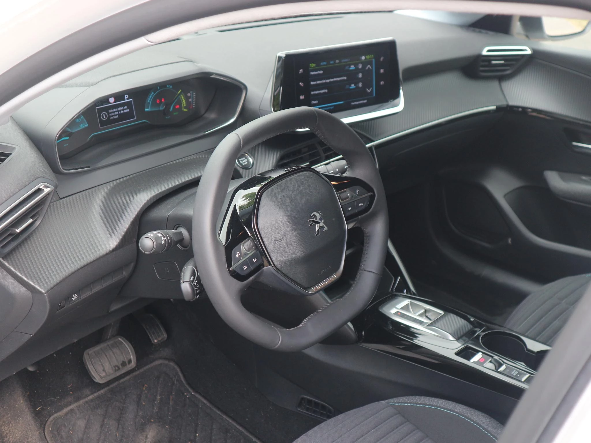 Hoofdafbeelding Peugeot e-208