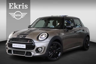 Mini Mini 2.0 Cooper S Hammersmith JCW-pakket | Yours Volleder | Glazen Panoramadak | Stoelverwarming | Camera | Active Cruise Control | Harman Kardon | Head-Up Display