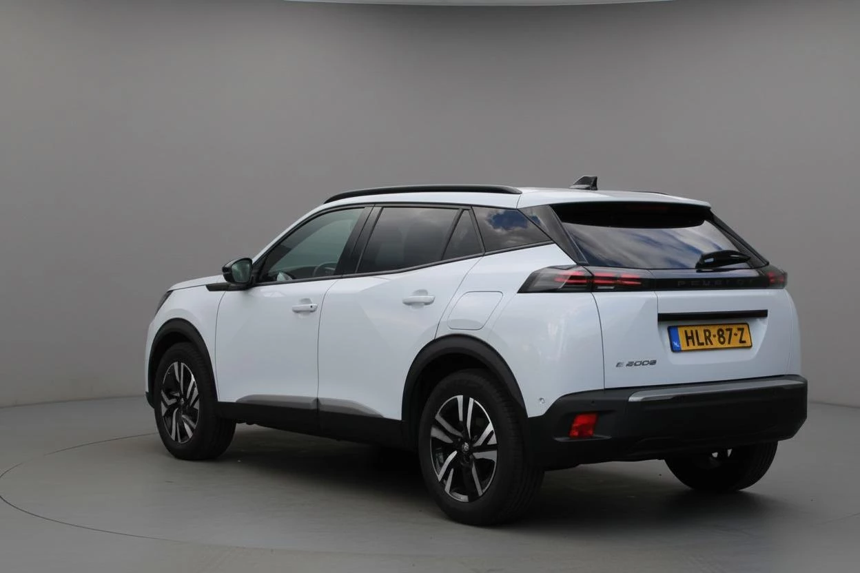 Hoofdafbeelding Peugeot e-2008
