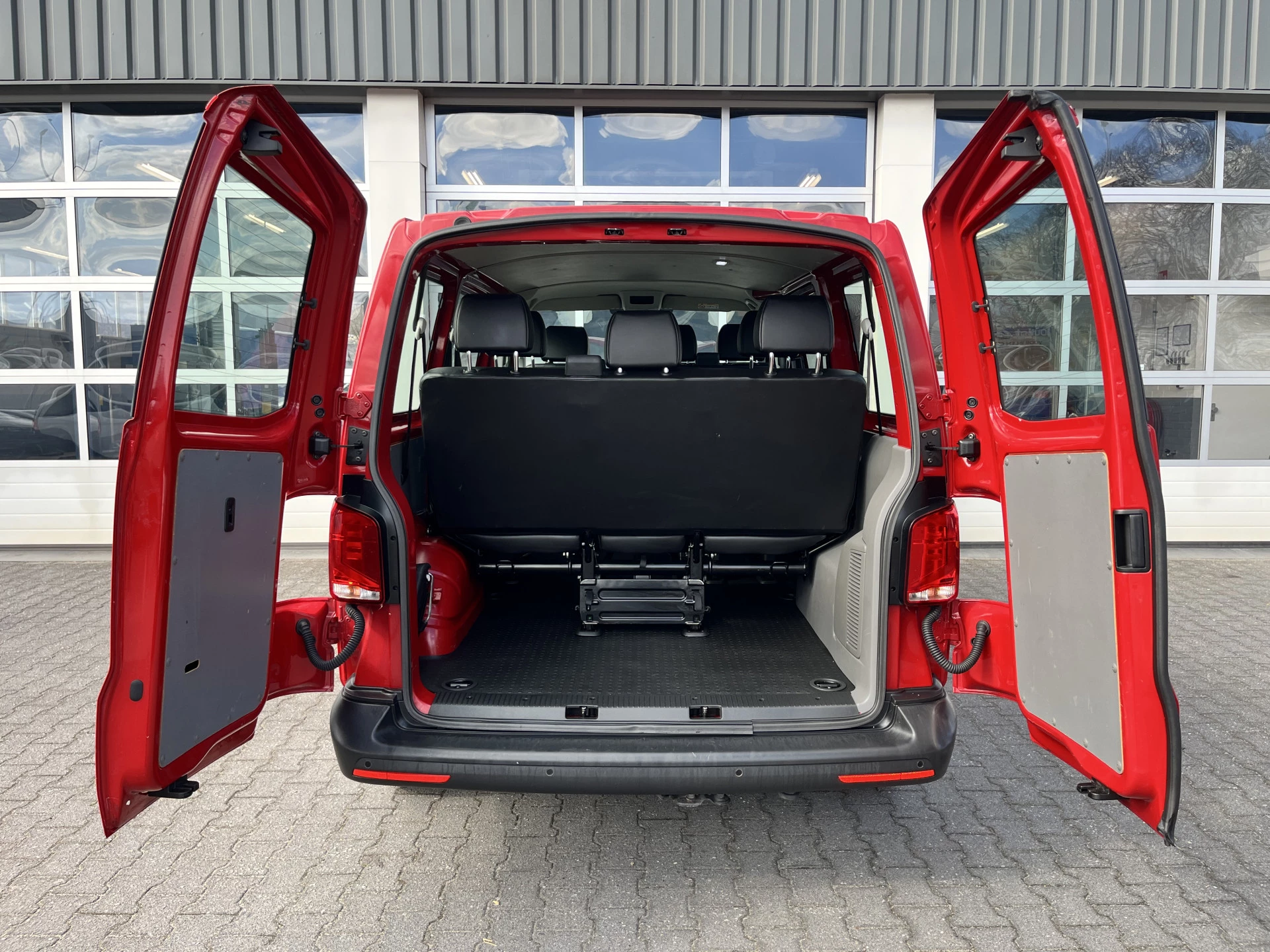 Hoofdafbeelding Volkswagen Transporter