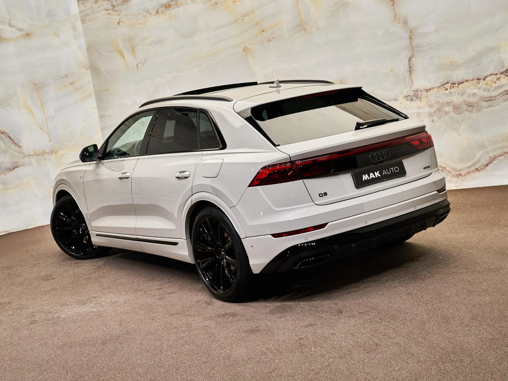 Hoofdafbeelding Audi Q8