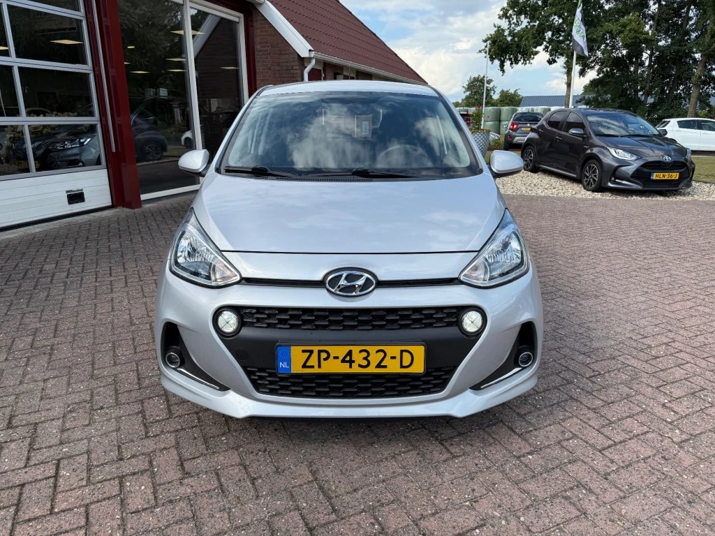 Hoofdafbeelding Hyundai i10
