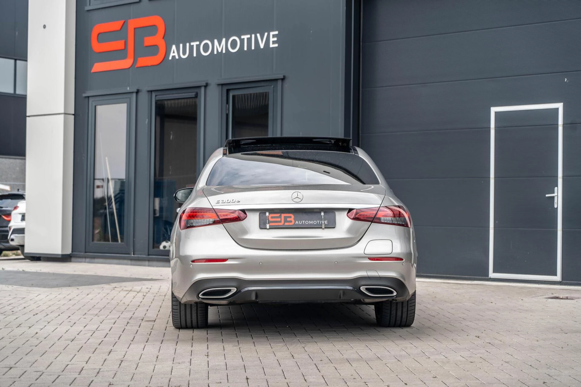 Hoofdafbeelding Mercedes-Benz E-Klasse