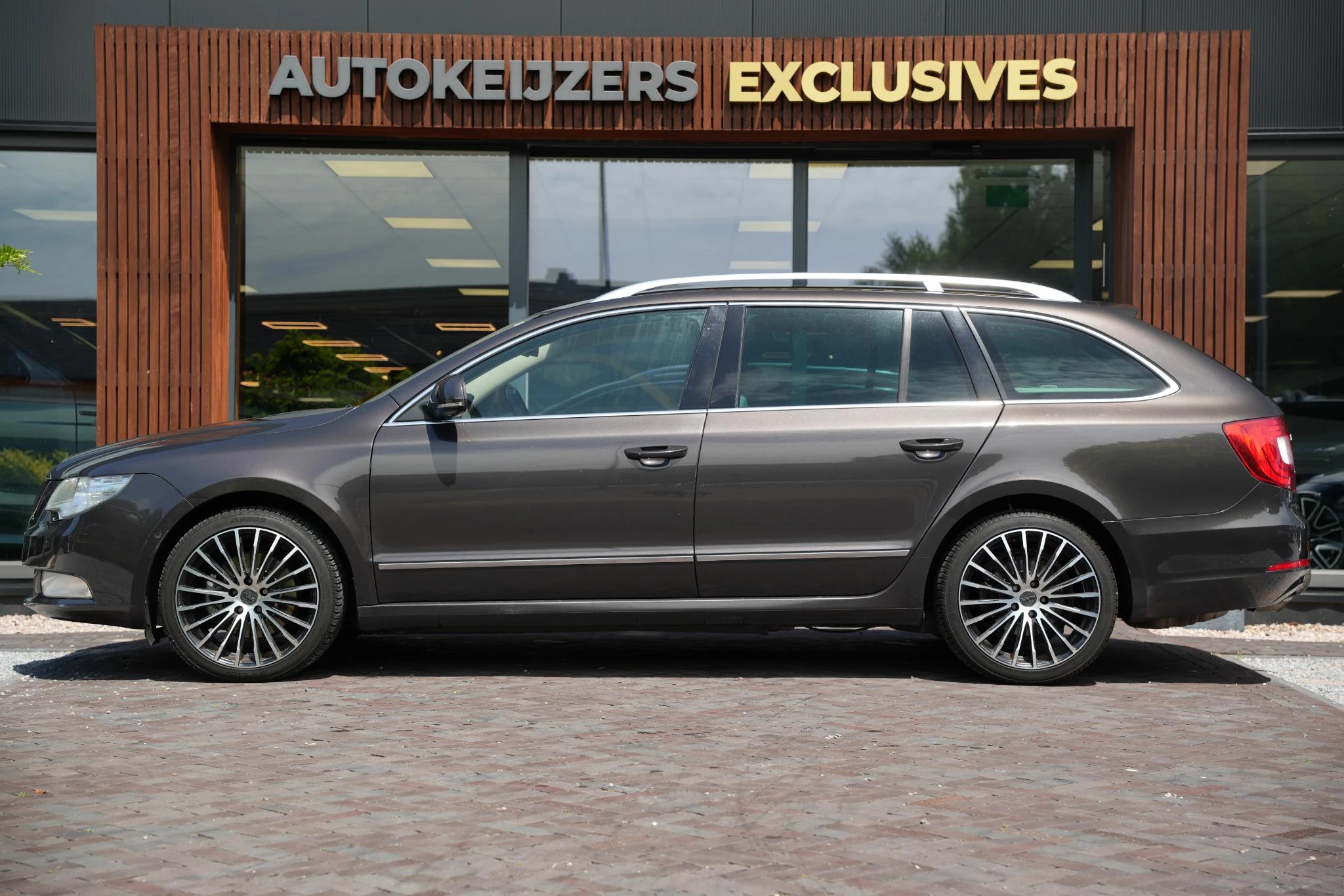 Hoofdafbeelding Škoda Superb