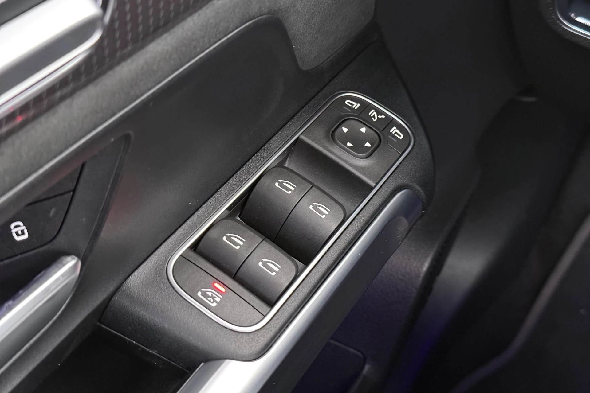 Hoofdafbeelding Mercedes-Benz EQB