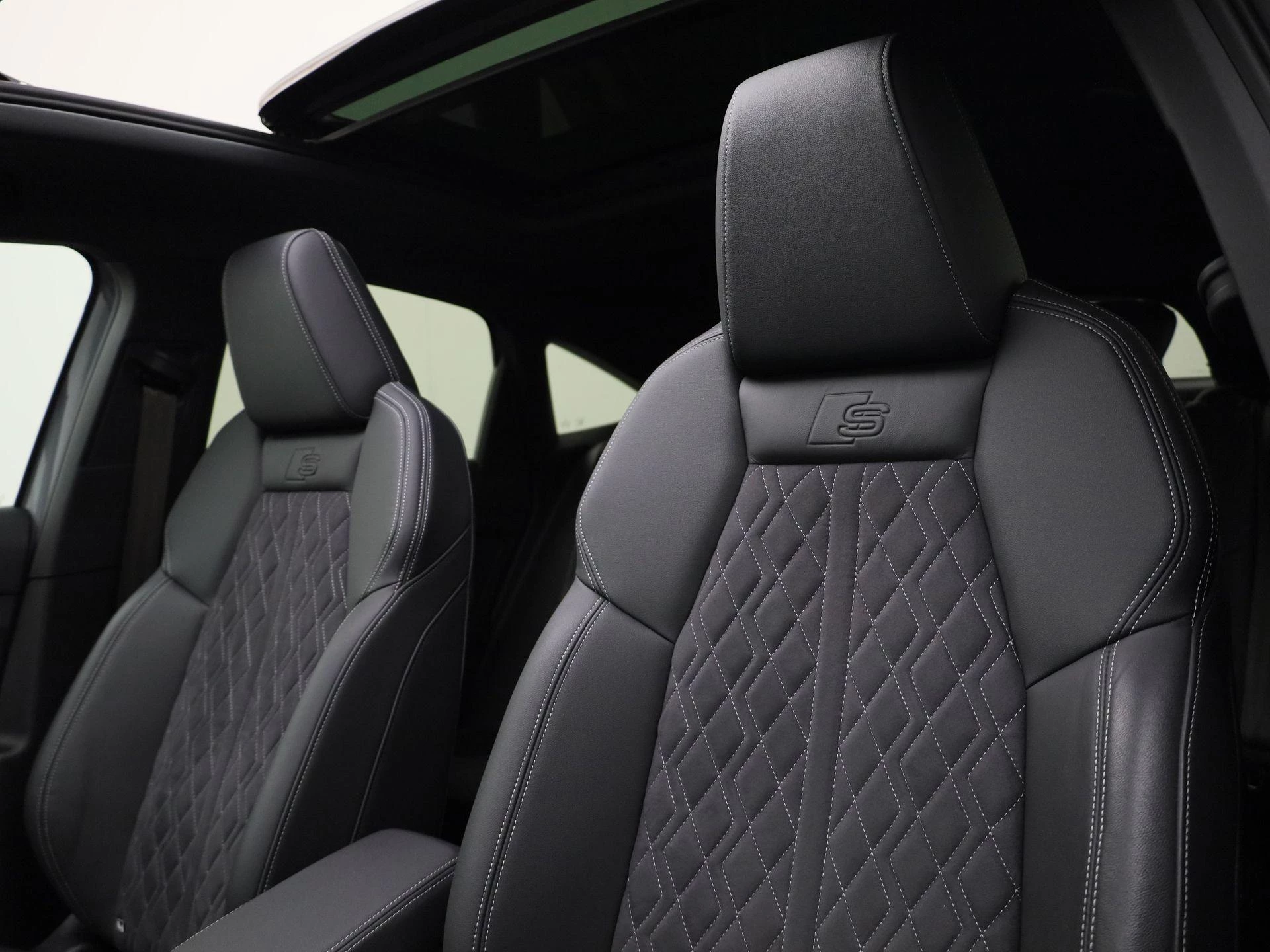 Hoofdafbeelding Audi Q4 e-tron