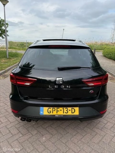 Hoofdafbeelding SEAT Leon
