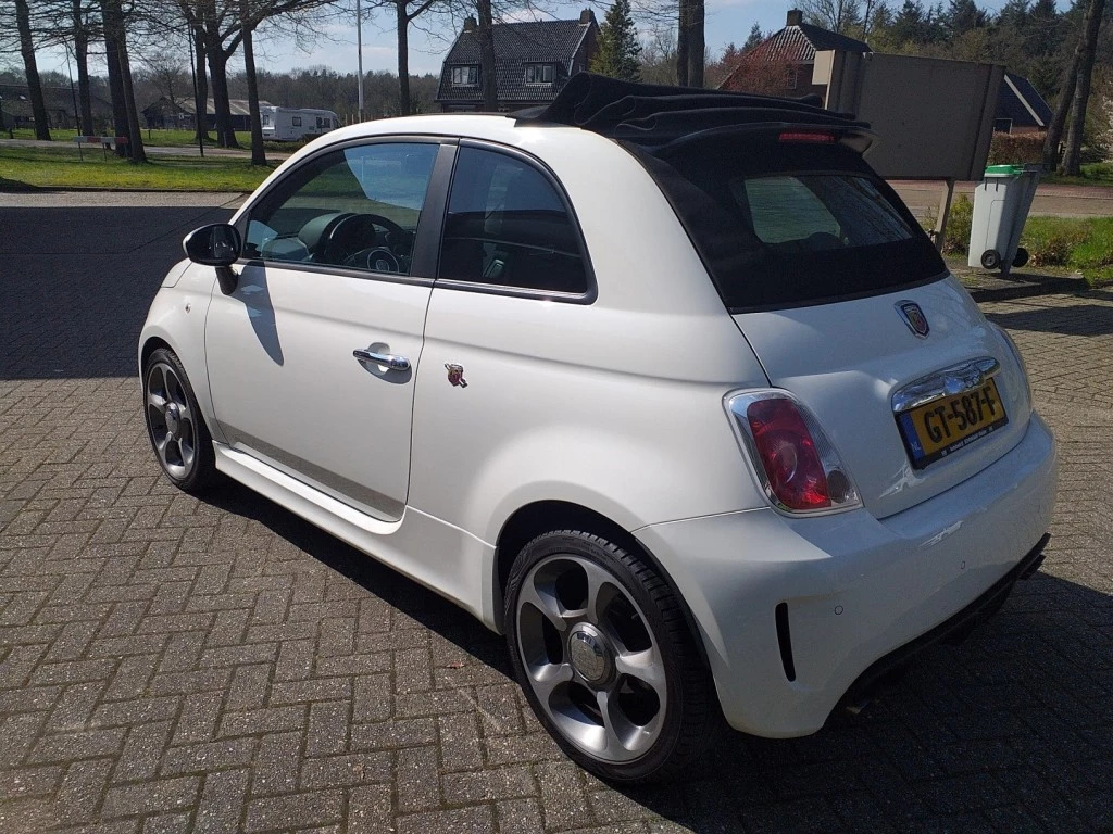 Hoofdafbeelding Abarth 500C