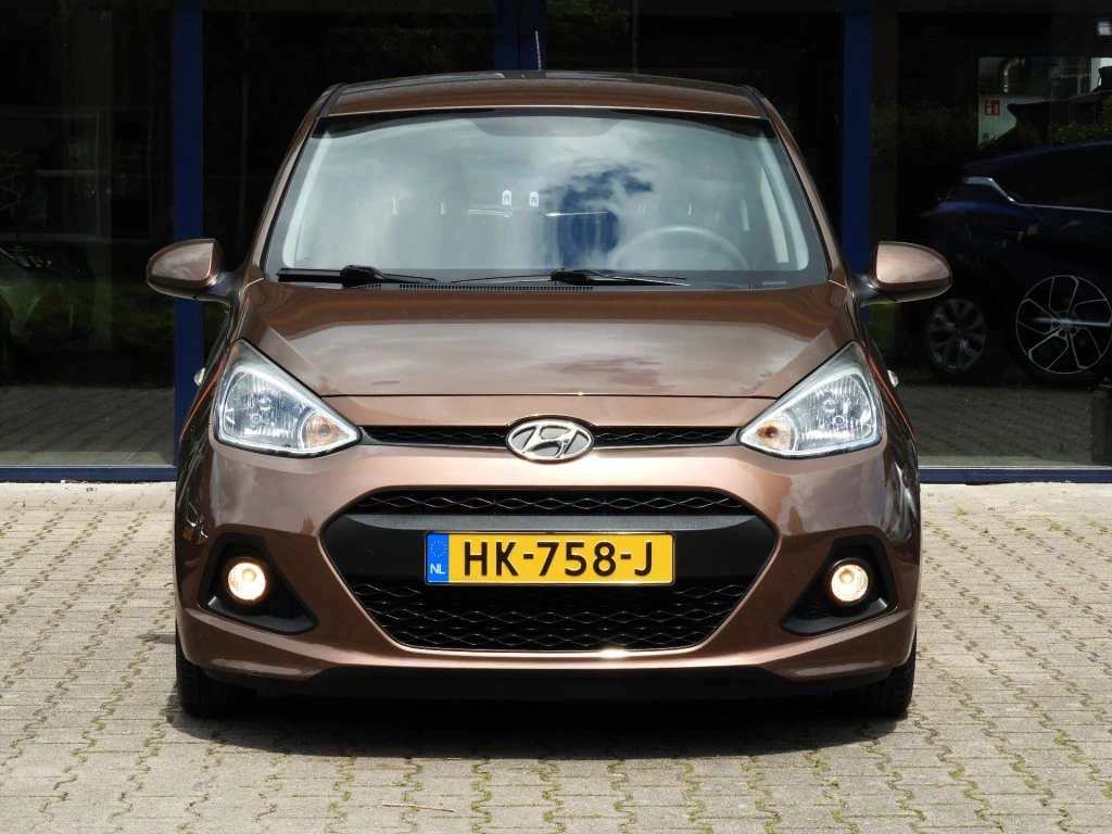 Hoofdafbeelding Hyundai i10