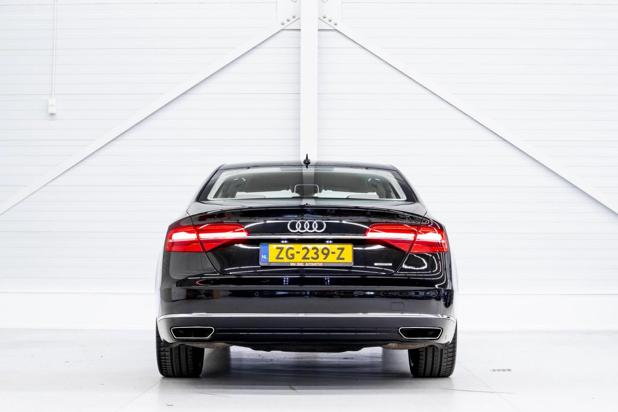 Hoofdafbeelding Audi A8