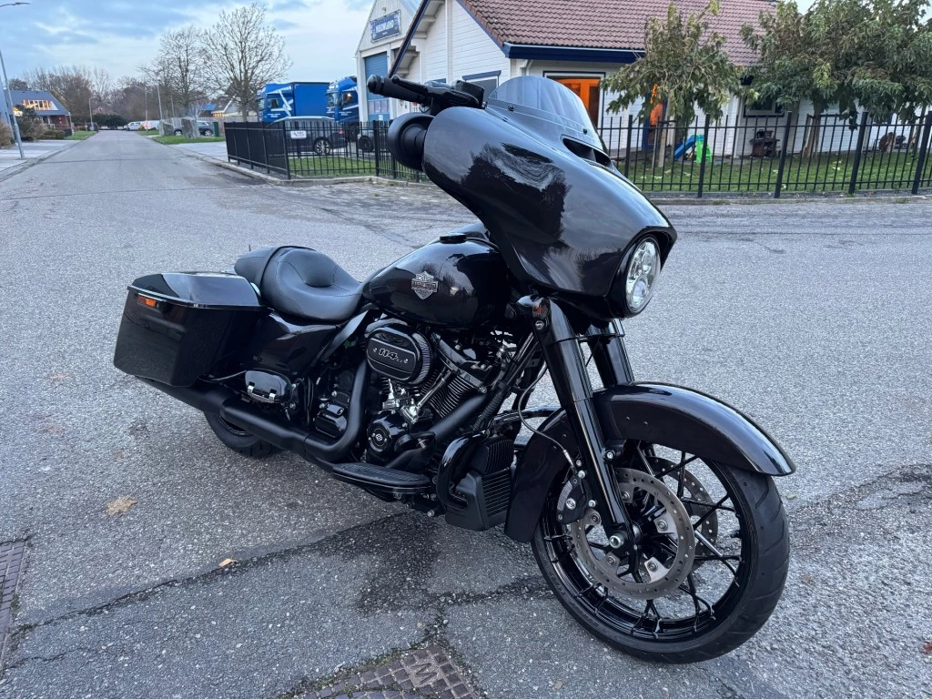 Hoofdafbeelding Harley-Davidson Street Glide