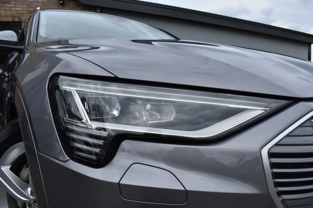 Hoofdafbeelding Audi e-tron