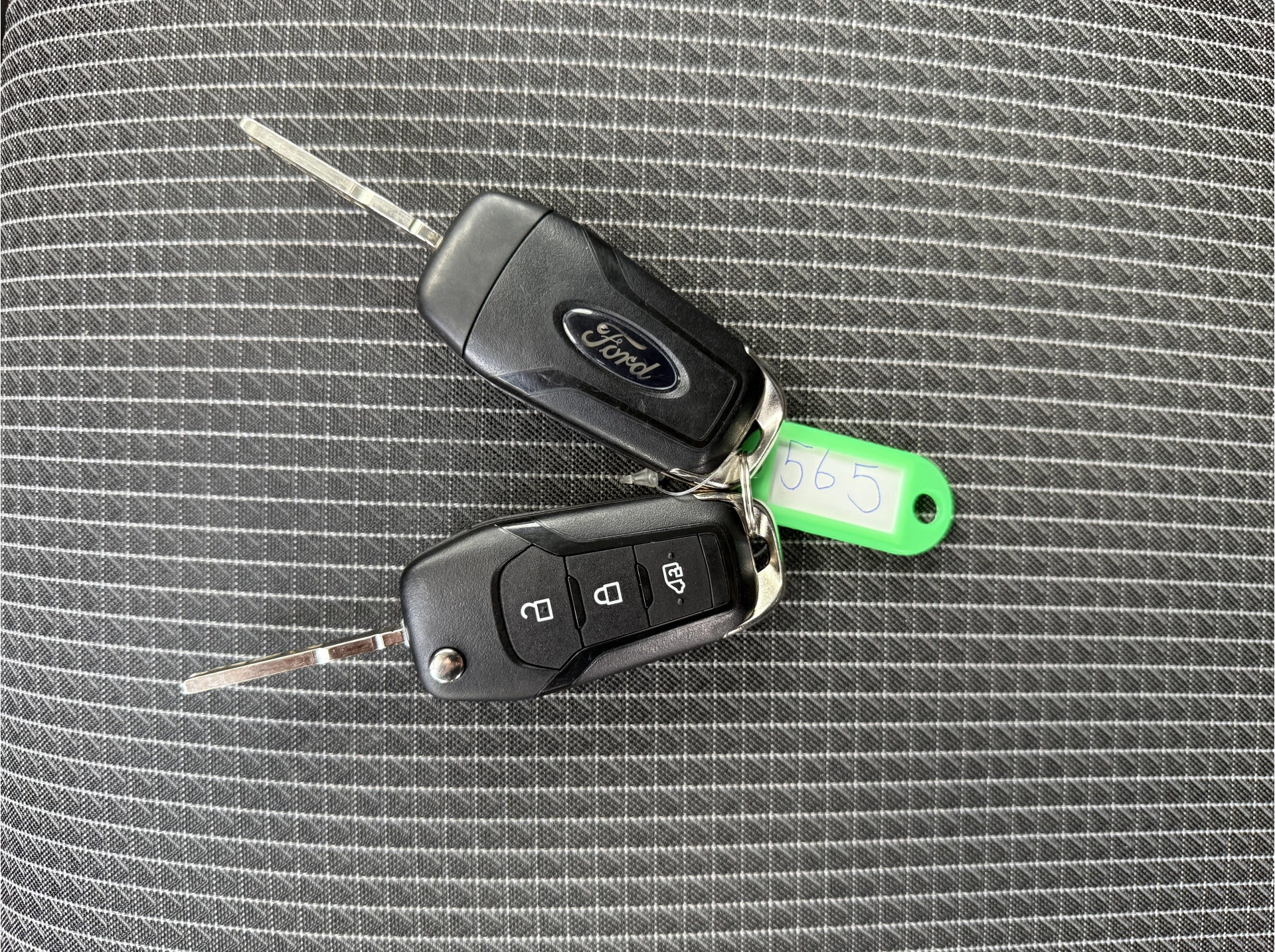 Hoofdafbeelding Ford Transit Courier