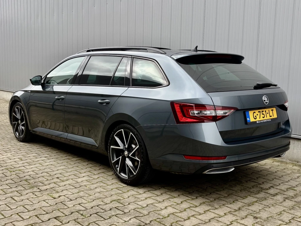 Hoofdafbeelding Škoda Superb