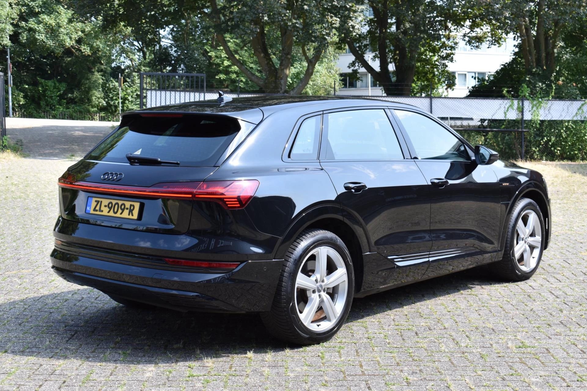 Hoofdafbeelding Audi e-tron