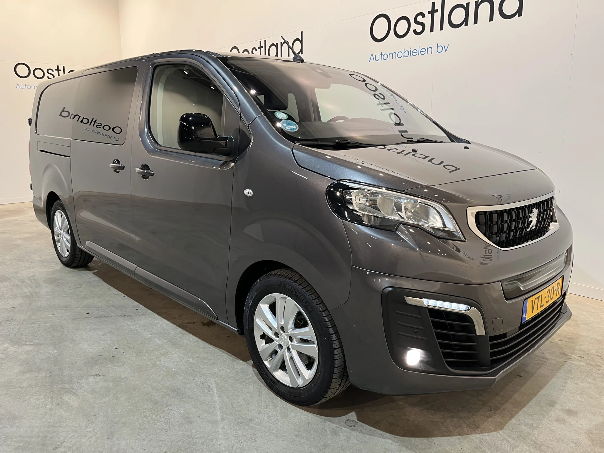 Hoofdafbeelding Peugeot e-Expert