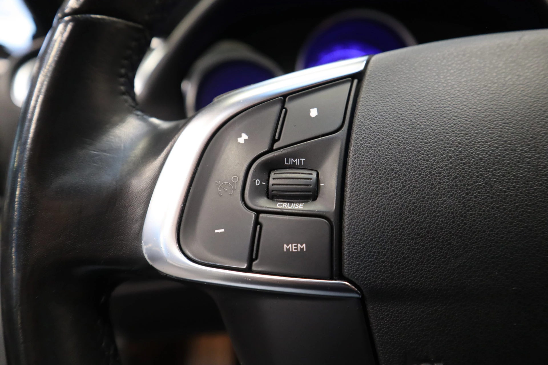 Hoofdafbeelding DS DS 4