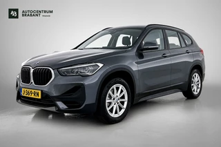 BMW X1 SDrive18i Executive Edition (GROOT-NAVIGATIE, CARPLAY, CAMERA, HEAD-UP, CLIMA, 1e EIGENAAR, GOED ONDERHOUDEN)