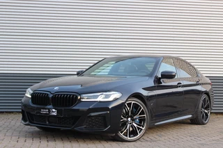BMW 5-serie 545e M-Sport Individual | LED | Harman Kardon | Stoelventilatie | 360 Camera | ACC | Trekhaak | Sfeerverlichting |