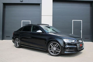 Hoofdafbeelding Audi S3 Audi S3 2.0 TFSI S3 Quattro Cam|Keyless|Dodehoek|Pano|Full!