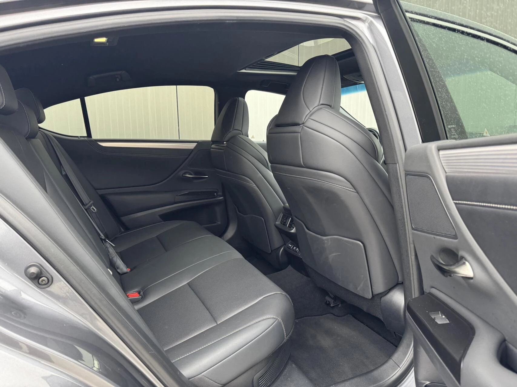 Hoofdafbeelding Lexus ES