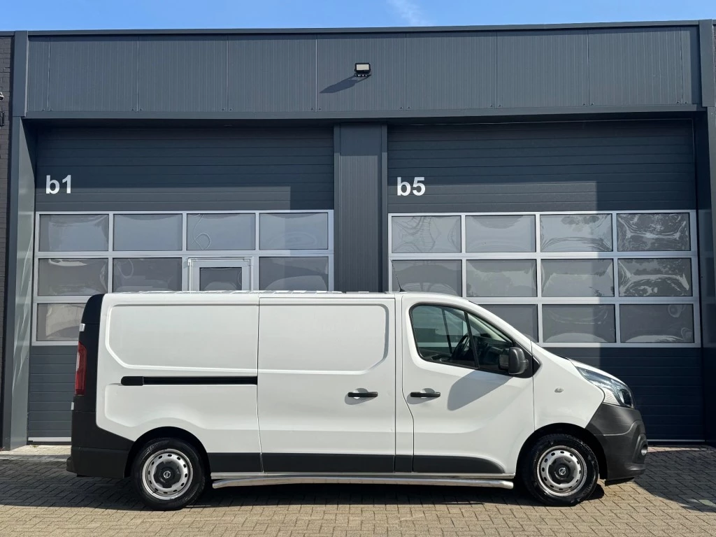 Hoofdafbeelding Nissan NV300