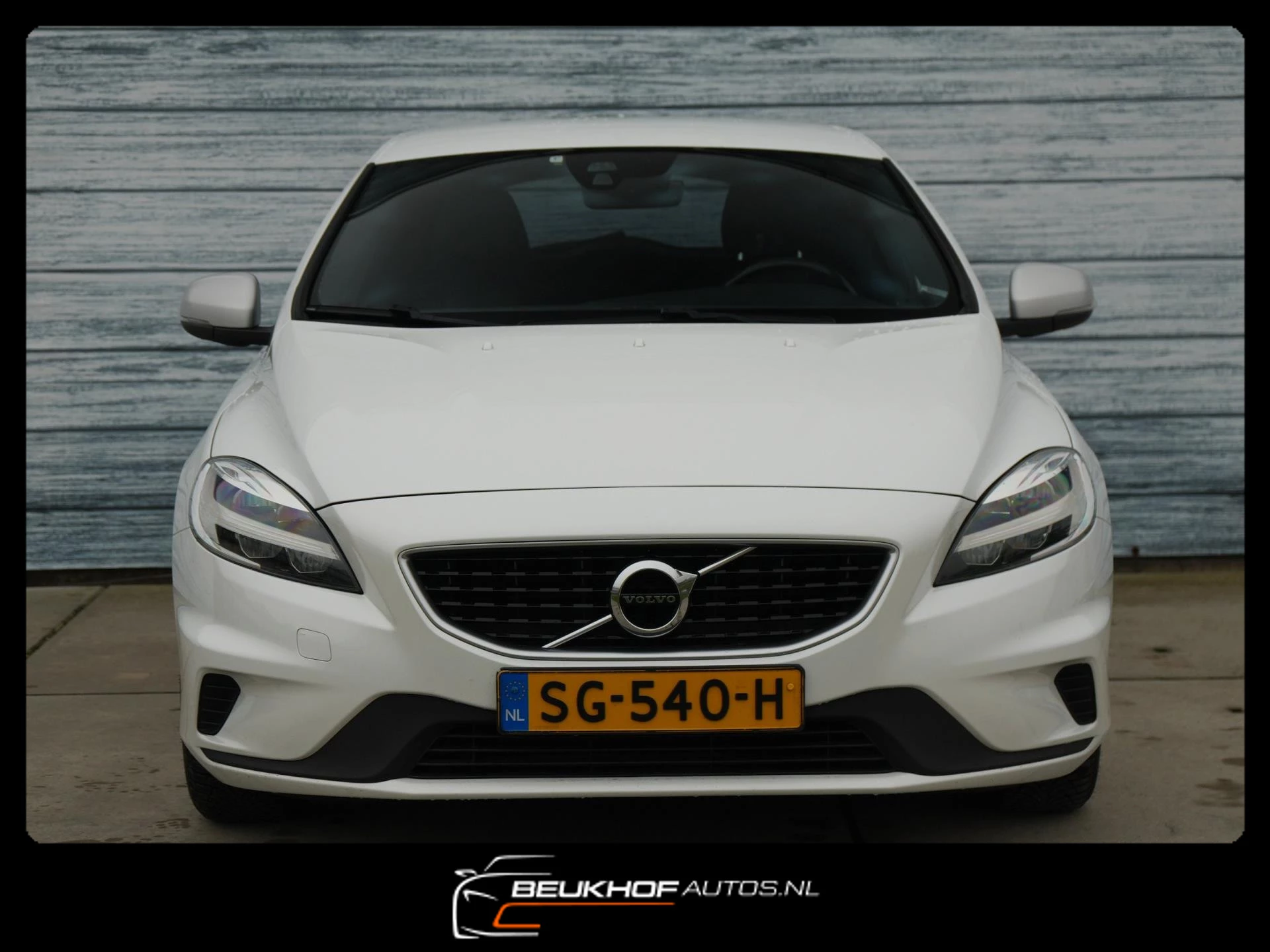 Hoofdafbeelding Volvo V40