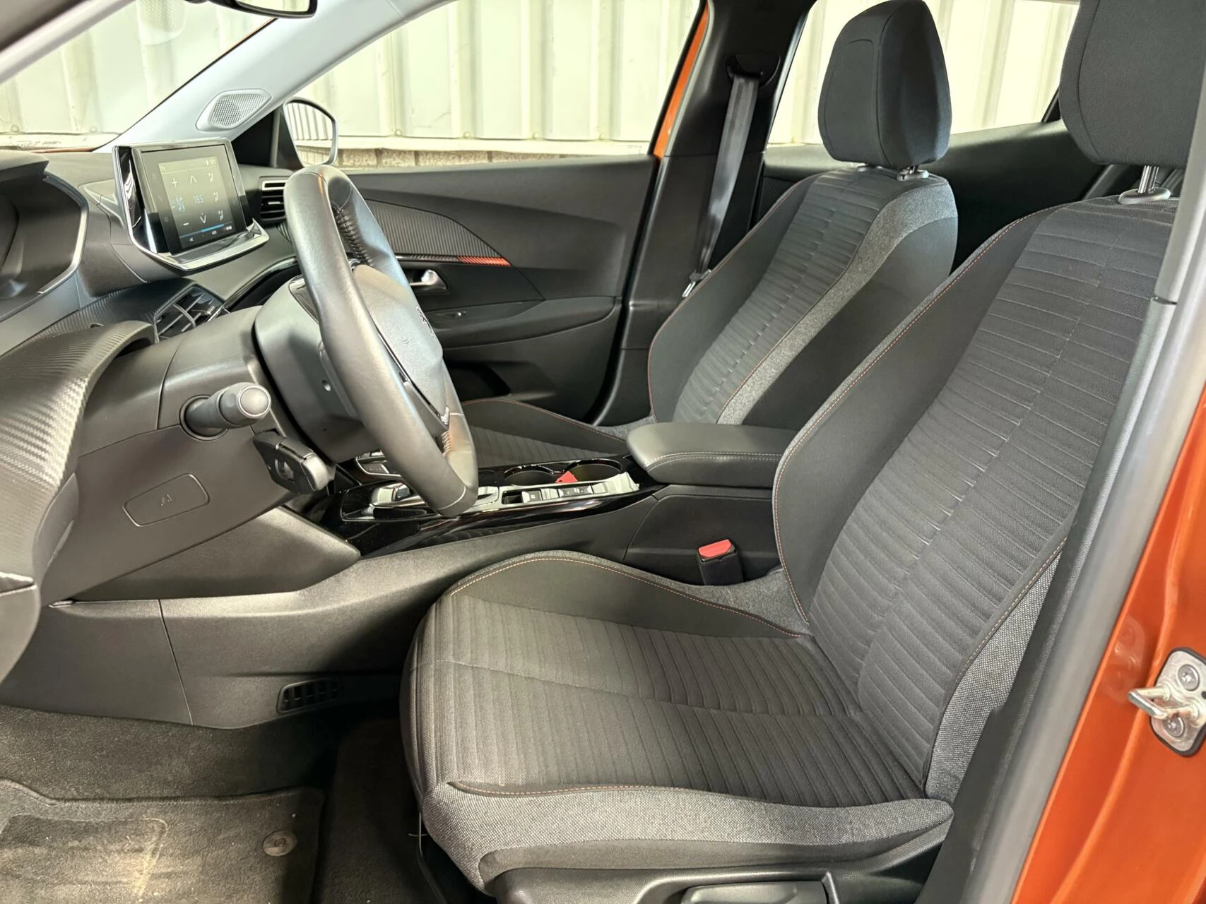 Hoofdafbeelding Peugeot e-2008