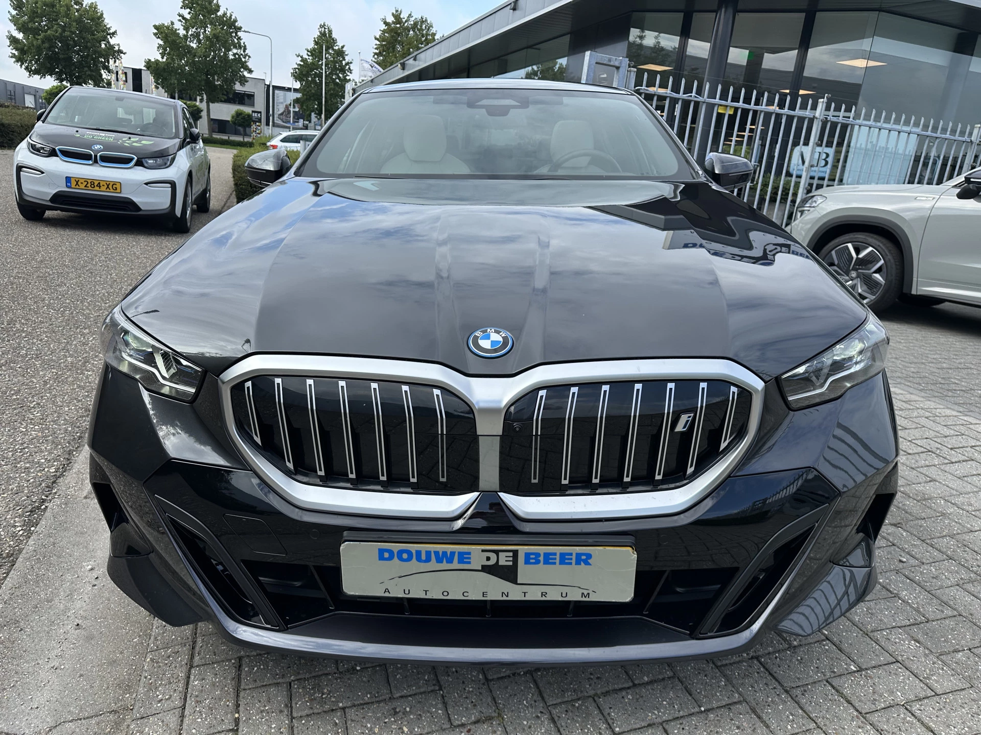 Hoofdafbeelding BMW i5