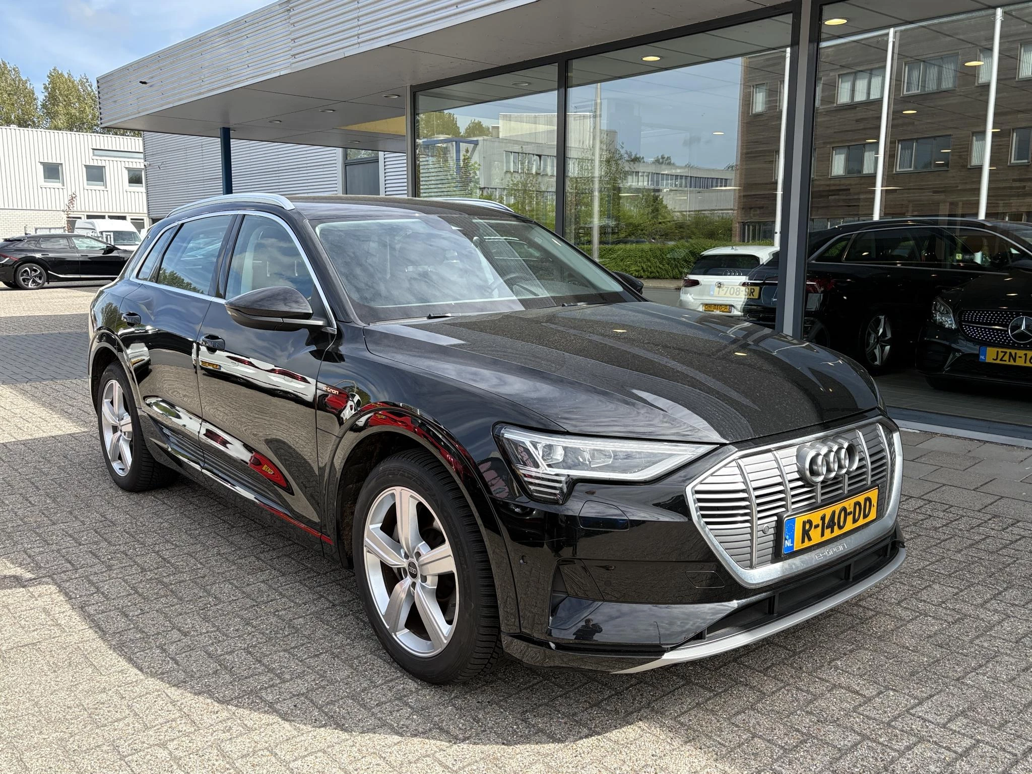 Hoofdafbeelding Audi e-tron