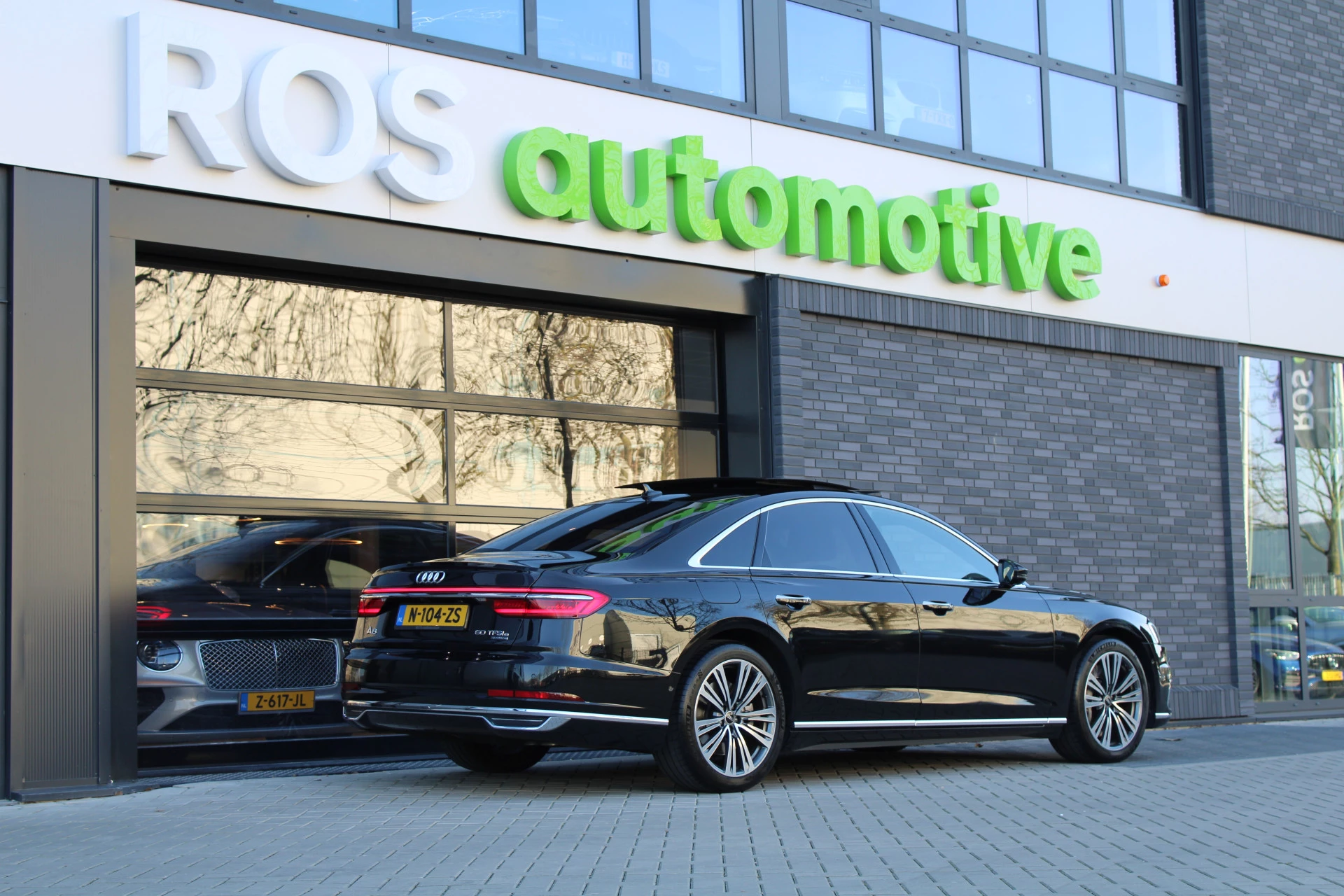 Hoofdafbeelding Audi A8