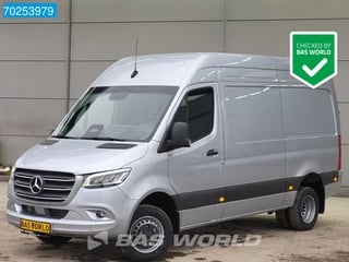 Mercedes Sprinter 519 CDI Automaat Dubbellucht L2H2 3500kg trekhaak ACC LED Camera Navi 9m3 Airco Trekhaak