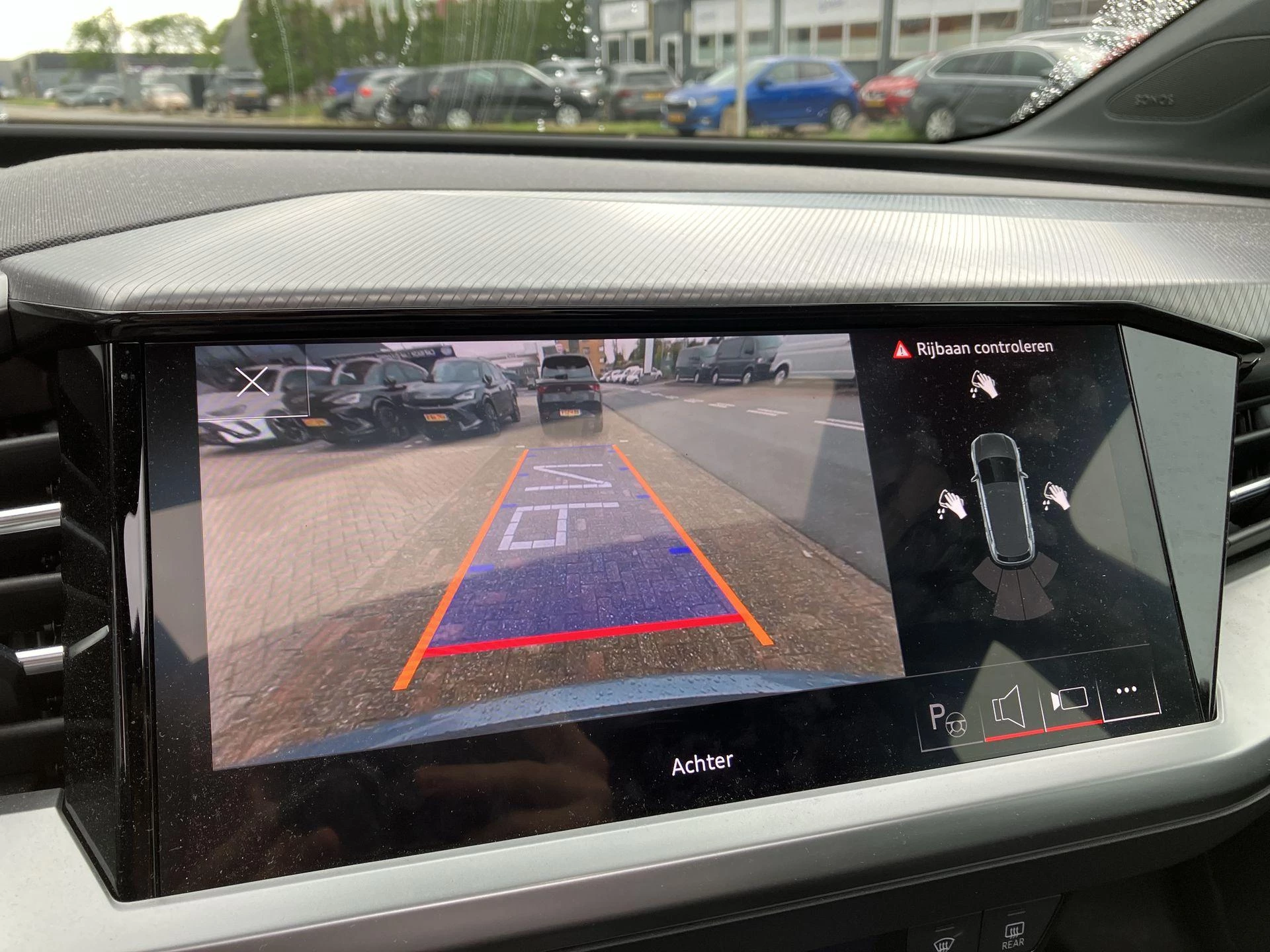 Hoofdafbeelding Audi Q4 e-tron