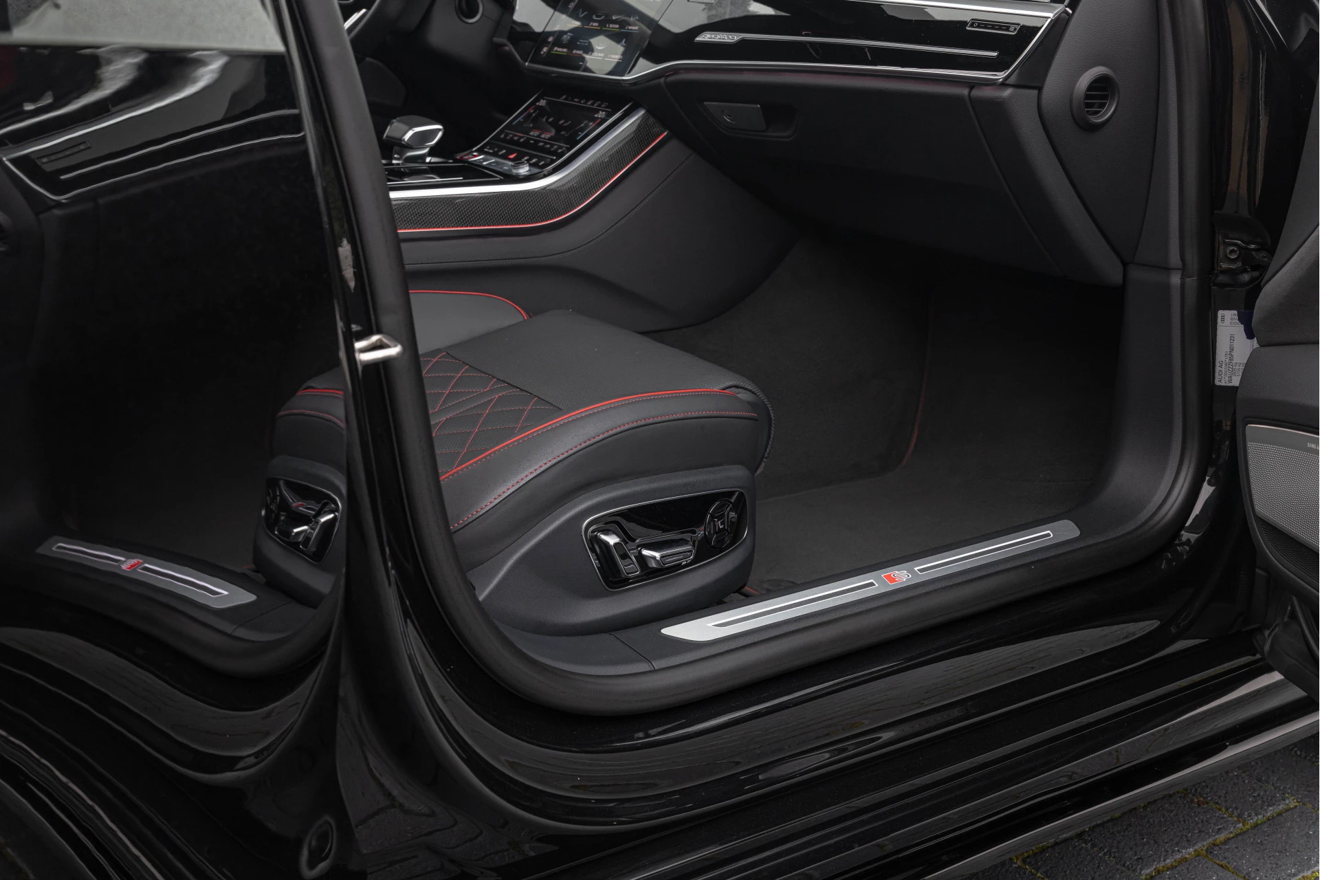 Hoofdafbeelding Audi S8