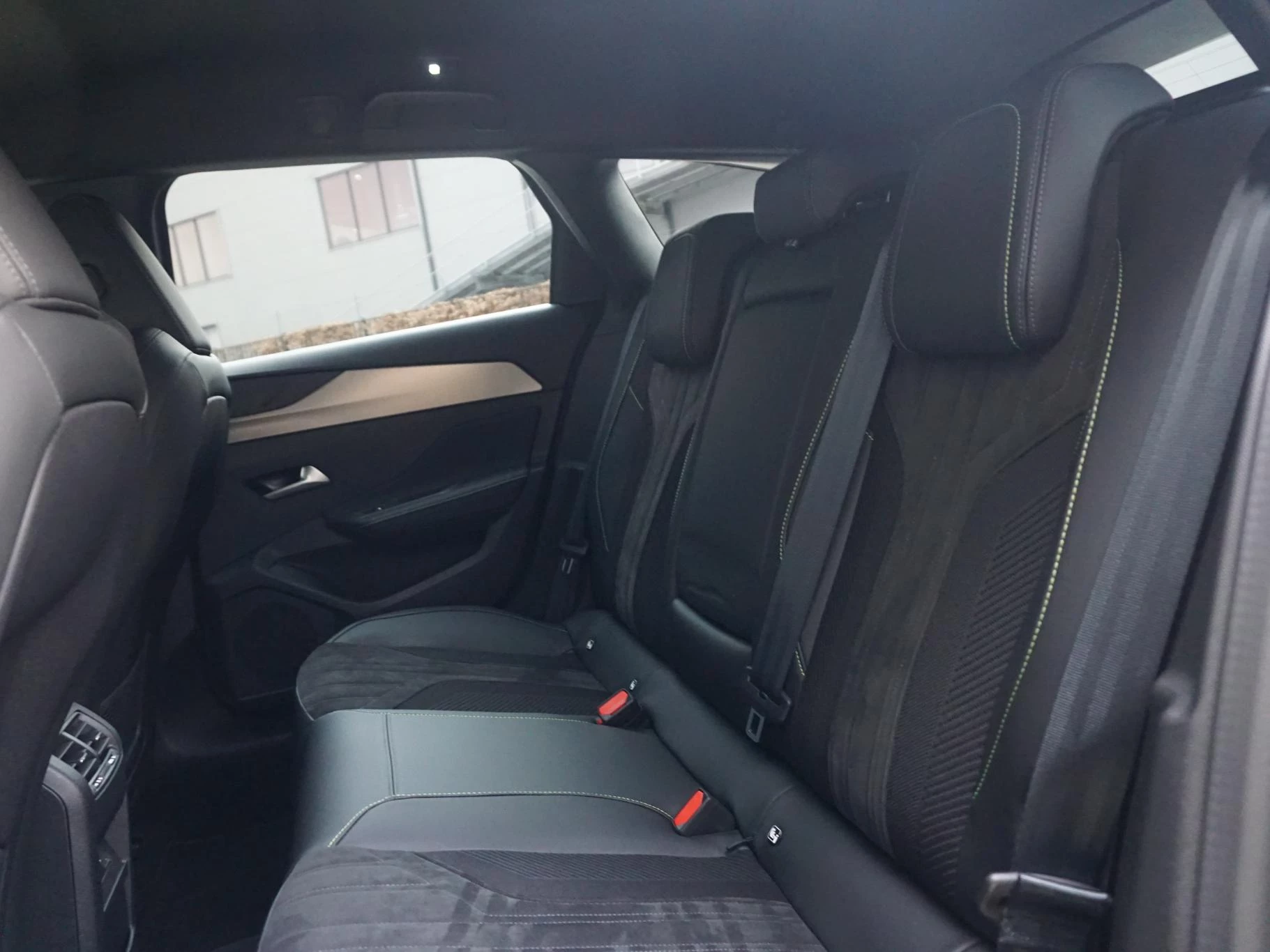 Hoofdafbeelding Peugeot e-308