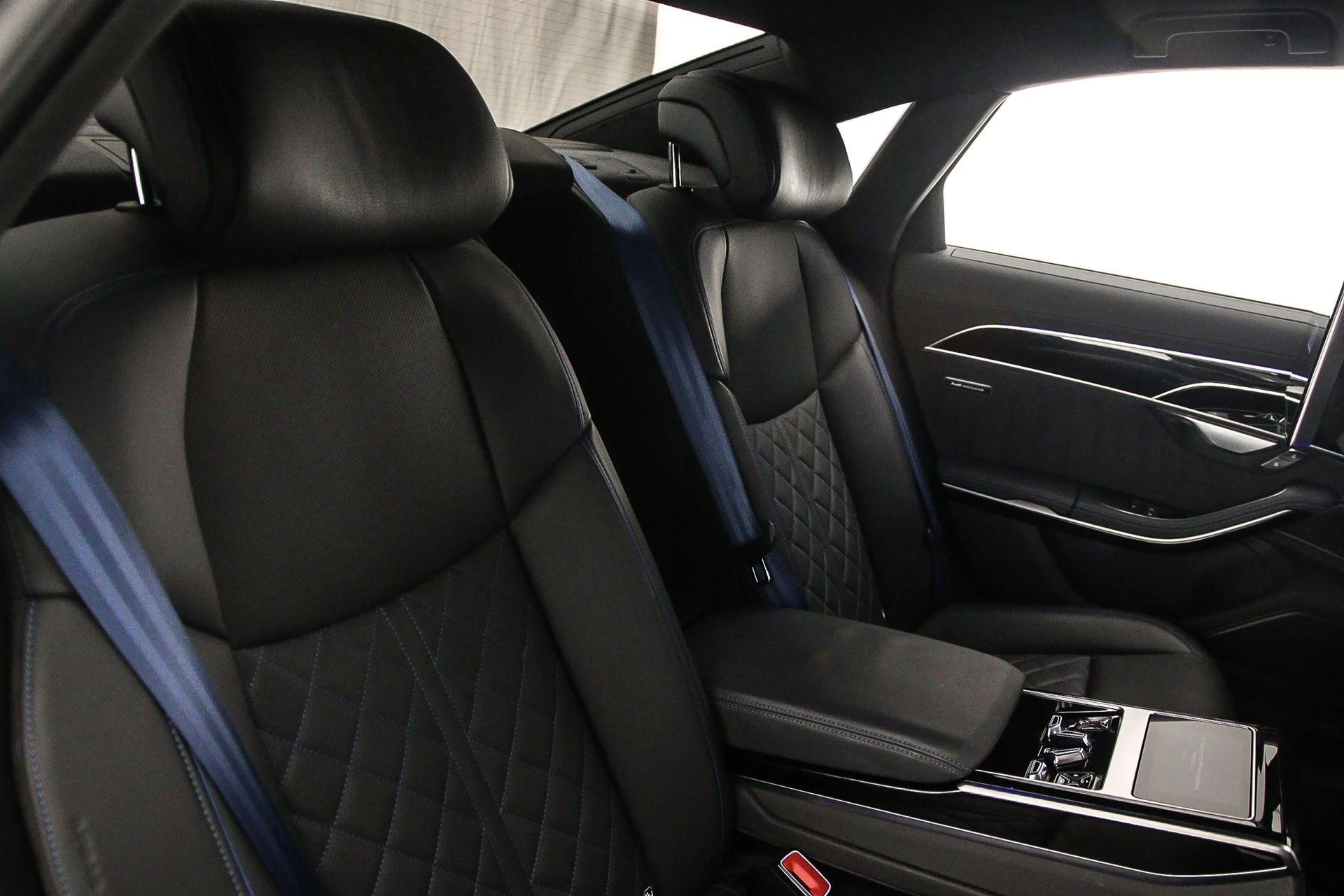 Hoofdafbeelding Audi A8