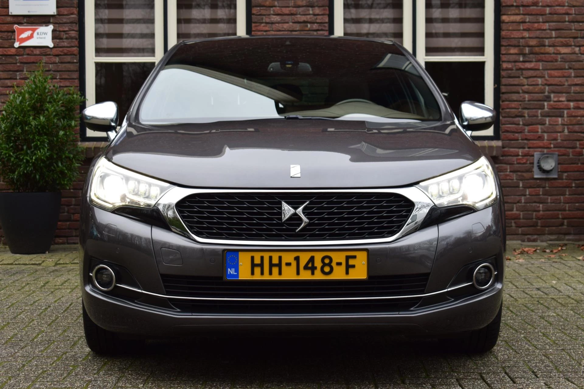 Hoofdafbeelding DS DS 4