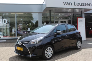 Toyota Yaris 1.3 VVT-i ASPIRATION TREKHAAK CRUISE CAMERA CLIMA EL-RAMEN