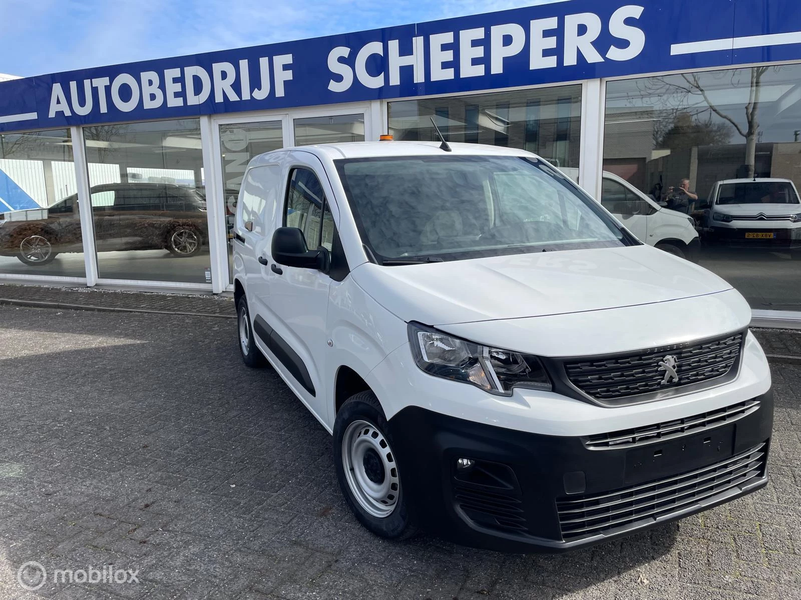 Hoofdafbeelding Peugeot Partner