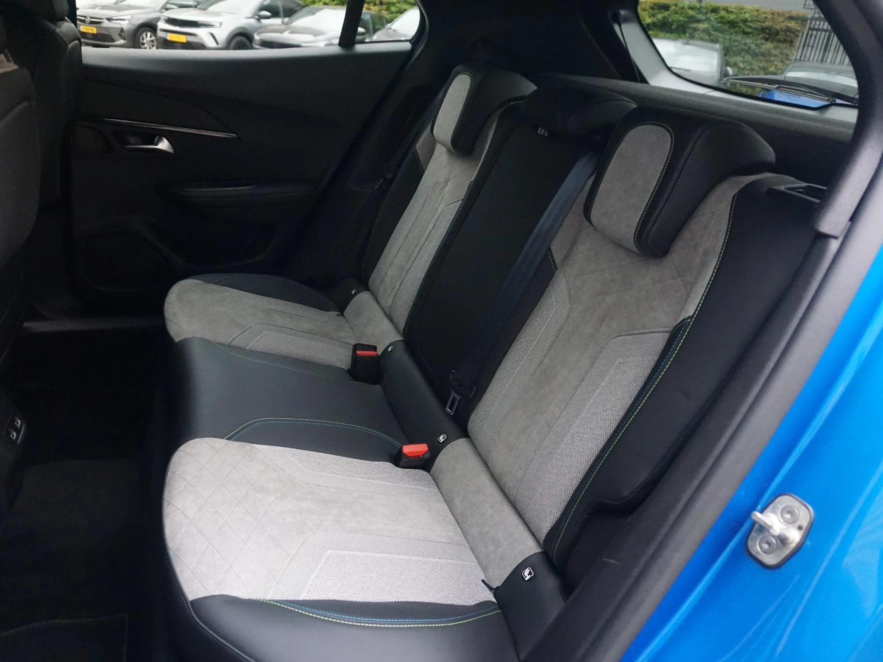 Hoofdafbeelding Peugeot e-2008