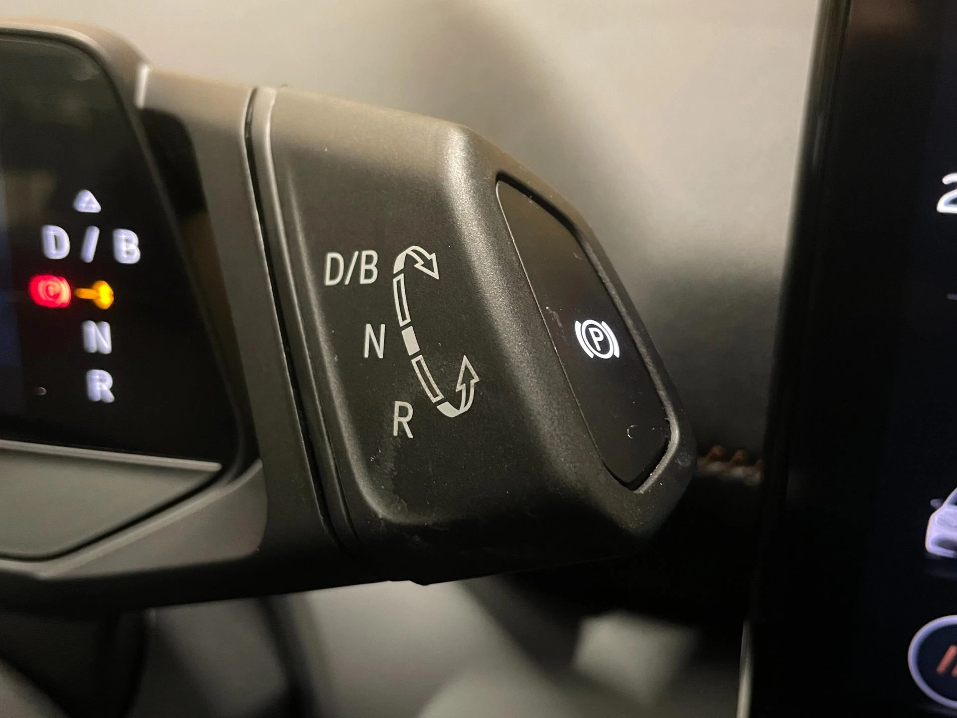 Hoofdafbeelding CUPRA Born